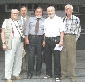 Профессор З.Р. Исмагилов  с коллегами